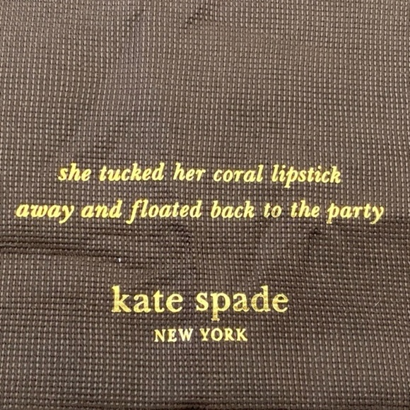 Kate Spade New York Cream Purse Handbag with Dust Cover 🐝 - Picture 8 of 13